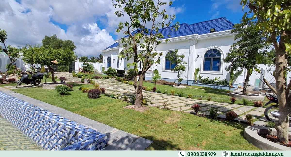 Biệt thự nhà vườn với sân vườn xanh mát bao quanh