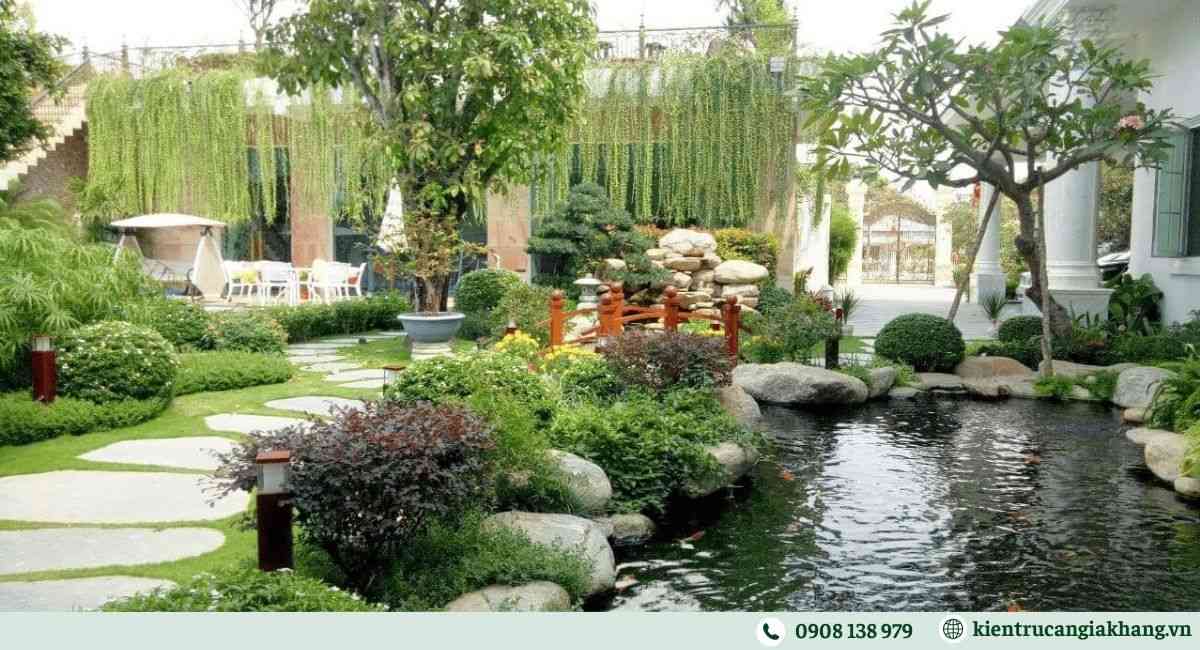 Thiết kế nhà vườn có hồ cá và tiểu cảnh nước