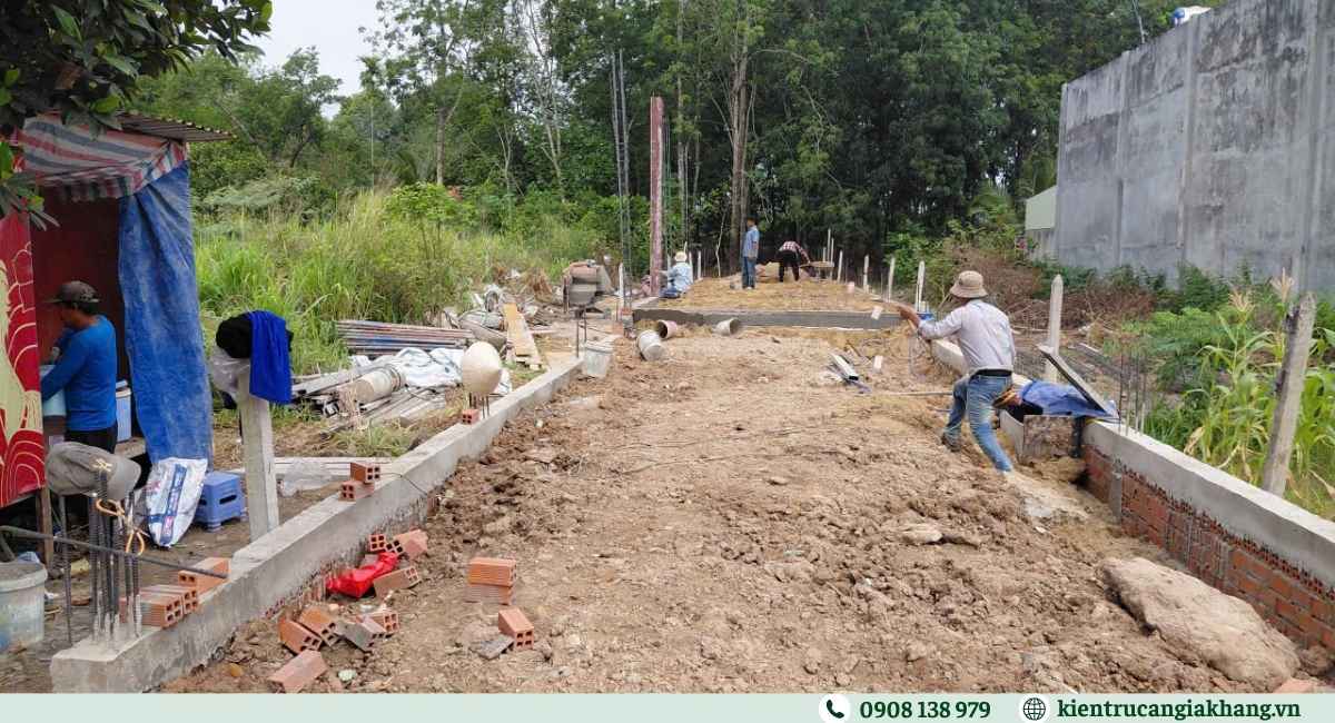 Thi công móng nhà anh Nhật